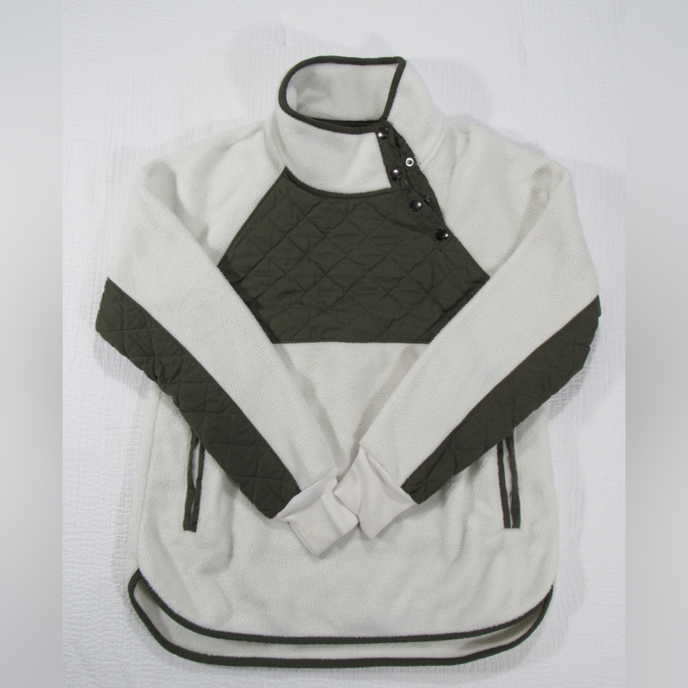 Abercrombie & Fitch Asymmetrical Snap-Up Fleece